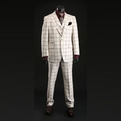 SEASON 3 EPISODE 13: "THE WRATH OF THE LAMB"<br>Hannibal Lecter's (Mads Mikkelsen) White Three-Piece Suit