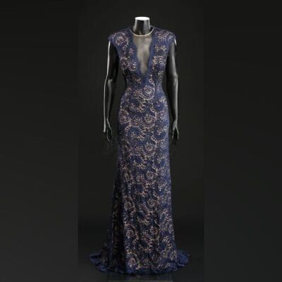 SEASON 3 EPISODE 13: "THE WRATH OF THE LAMB"<br>Bedelia Du Maurier's (Gillian Anderson) Final Scene Gown and Earrings