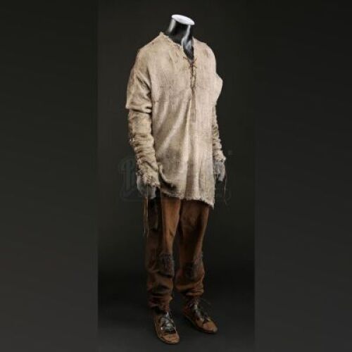 Tom Ward's (Ben Barnes) Farm Costume