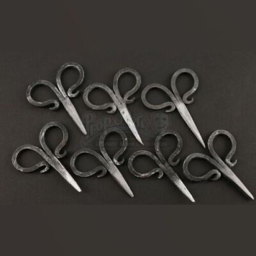 Master Gregory's (Jeff Bridges) Shiv Set