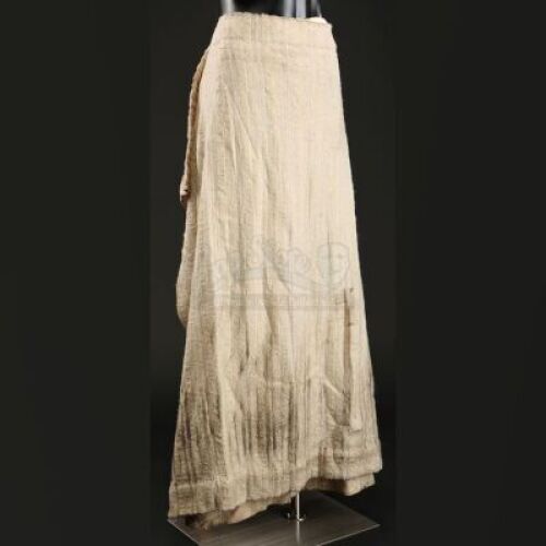 Mam Ward's (Olivia Williams) Work Aprons