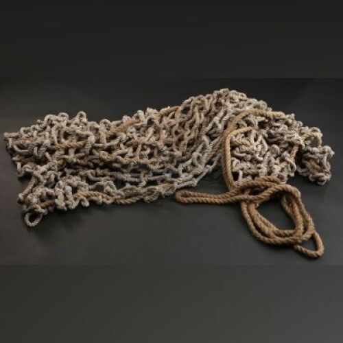 Radu's (Djimon Hounsou) Rope Net