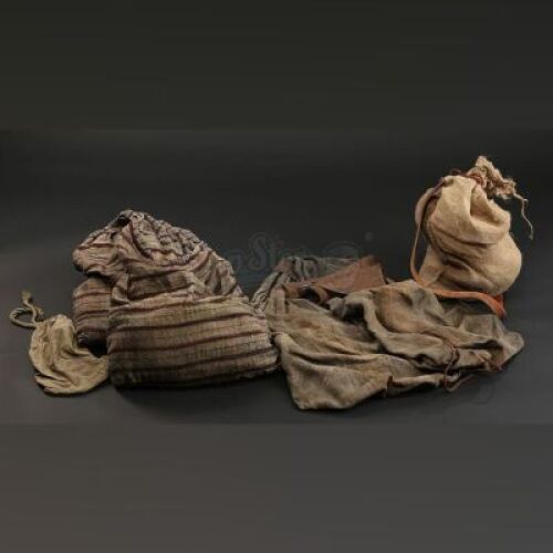 Tom Ward's (Ben Barnes) Provisions Bags