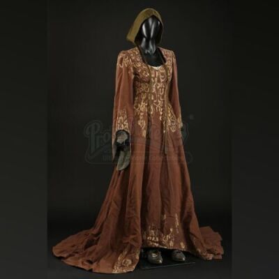 Mam Ward's (Olivia Williams) Brown Dress