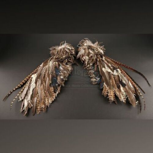 Bony Lizzie (Antje Traue) Feather Wings
