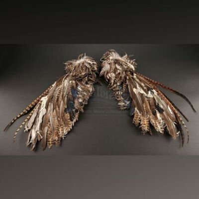 Bony Lizzie (Antje Traue) Feather Wings