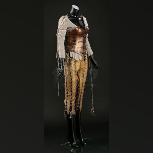 Alice's (Alicia Vikander) Stunt Final Battle Costume