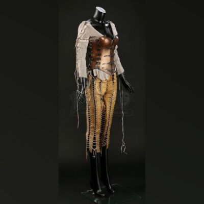 Alice's (Alicia Vikander) Stunt Final Battle Costume