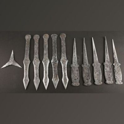 Master Gregory's (Jeff Bridges) Throwing Knives