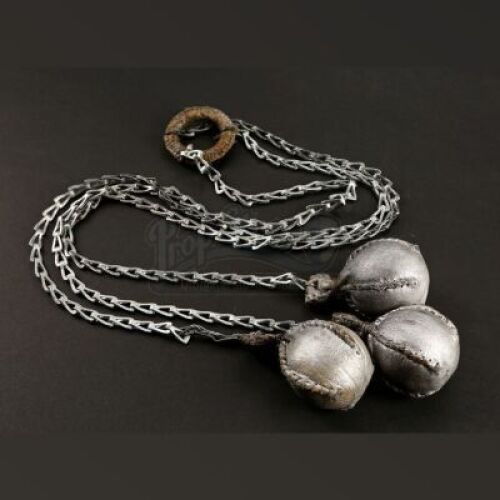 Master Gregory's (Jeff Bridges) Stunt Bolas