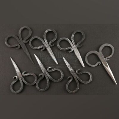 Master Gregory's (Jeff Bridges) Shiv Set