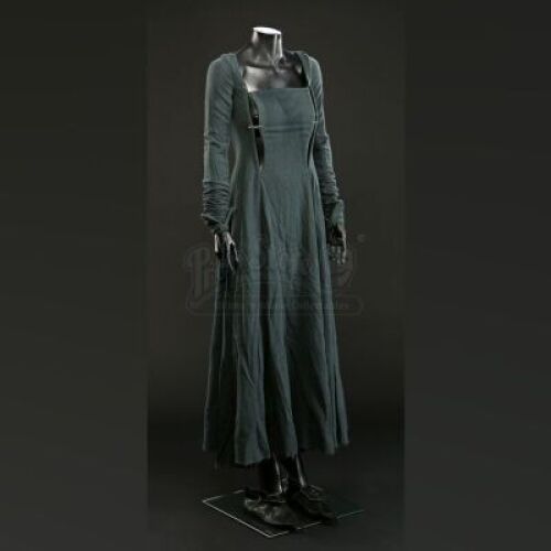 Alice's (Alicia Vikander) Green Dress