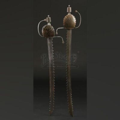 Bony Lizzie's (Antje Traue) Swords