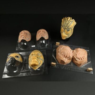 MEN IN BLACK 3 (2012) - Assorted Alien Appliances