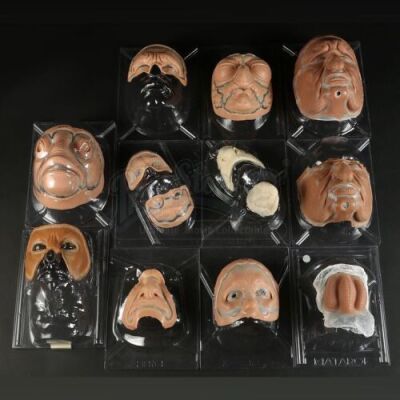 MEN IN BLACK 3 (2012) - Assorted Alien Appliances