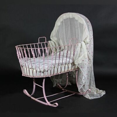 THE WOMAN IN BLACK - Pink Baby Crib with Drapes & Dressings