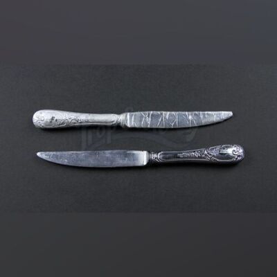 THE WOMAN IN BLACK - Elizabeth Daily's (Janet McTeer) Set of 2 Stunt Knives