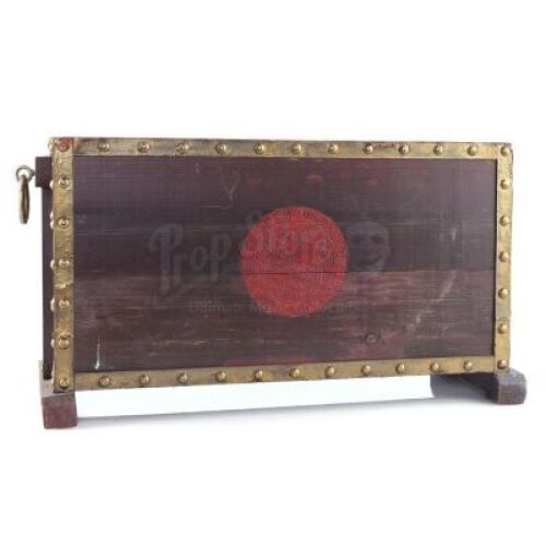 Lot # 320: Red Eagle Corps Arrow Crate