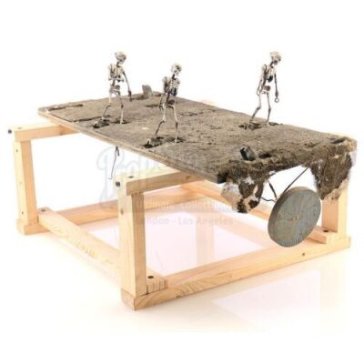 Lot #53 - ARMY OF DARKNESS (1992) - Miniature 'Walking' Skeleton Puppets Scene