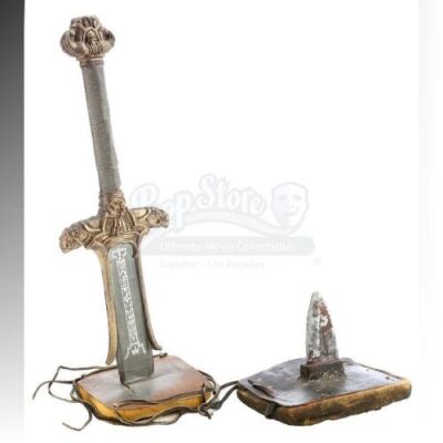 Lot #214 - CONAN THE DESTROYER (1984) - Conan's (Arnold Schwarzenegger) SFX Two-Piece Sword