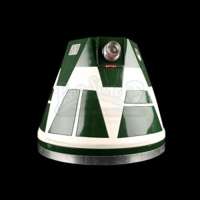 Lot #784 - STAR WARS: THE LAST JEDI (2017) - R4-X2 Droid Dome