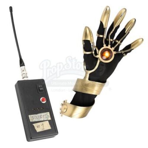 Lot #794 - STARGATE SG-1 (TV SERIES 1997-2007) - Light-Up Goa'uld Ribbon Device