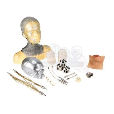 Lot #264 - EX MACHINA (2014) - Kyoko's (Sonoya Mizuno) Severed Jaw and Robot Components