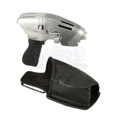 Lot #664 - STAR TREK: ENTERPRISE (TV SERIES 2001-2005) - Starfleet Phase Pistol and Holster