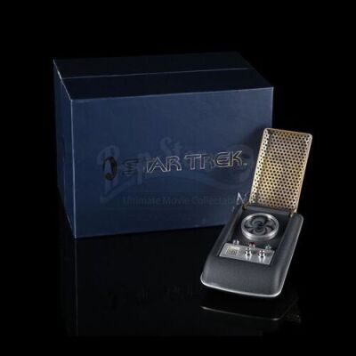 Lot # 450 - Replica Communicator