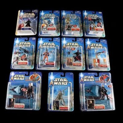 Lot # 563 - Attack of the Clones Action Figures