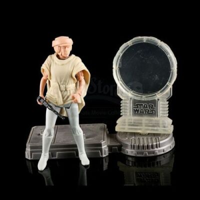 Lot # 596 - Prototype Princess Leia (Combat Poncho)