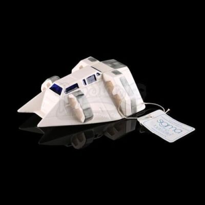Lot # 630 - Snowspeeder Toothbrush Holder