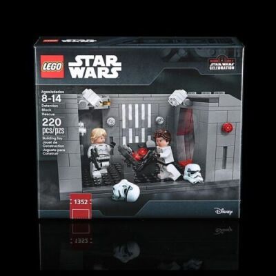 Lot # 678 - Celebration Exclusive Lego Set