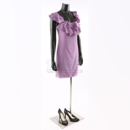 Esme Cullen's Party Costume and Jewelry