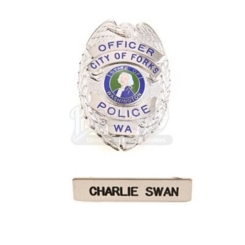 Charlie Swan's Forks Police Costume