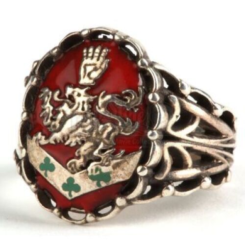 Bella Swan's Cullen Crest Ring