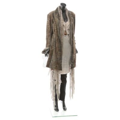 Victoria Sutherland's Getaway Costume