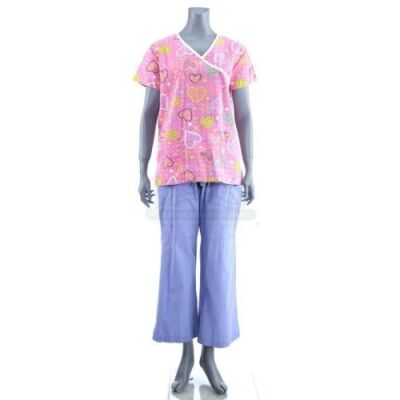 Lot # 12: MARVEL'S JESSICA JONES (TV SERIES) - Jessica Jones' Nurse Disguise Scrubs