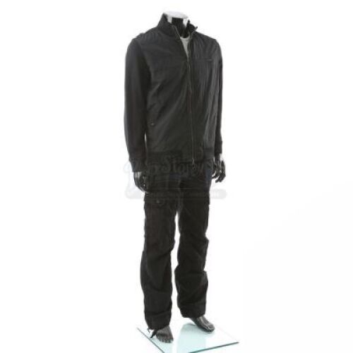 Carlisle Cullen's Battle Costume