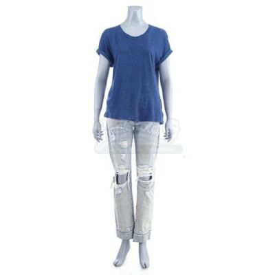 Lot # 137: MARVEL'S JESSICA JONES (TV SERIES) - Jessica Jones' Investigating Oscar Arocho Costume