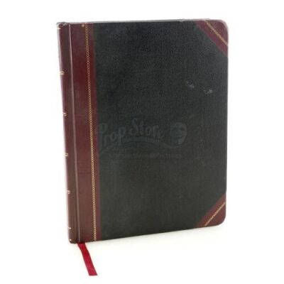 Lot # 227: MARVEL'S JESSICA JONES (TV SERIES) - Karl Malus' Notebook