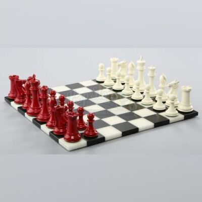 Bella and Edward Cullen's Chess Set