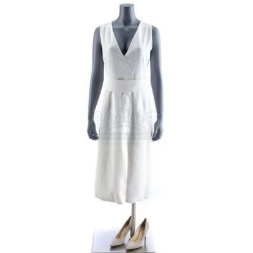 Lot # 252: MARVEL'S JESSICA JONES (TV SERIES) - Jeri Hogarth's Meeting Costume