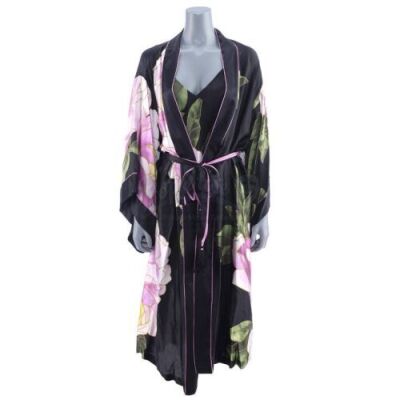 Lot # 259: MARVEL'S JESSICA JONES (TV SERIES) - Dorothy Walker's Call from Jessica Jones Costume