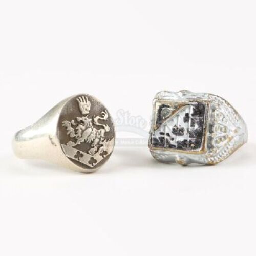 Carlisle Cullen's Crest Rings