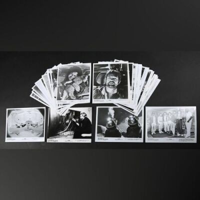 Lot # 2 - Alien & Aliens Collection Auction - B&W Press Stills