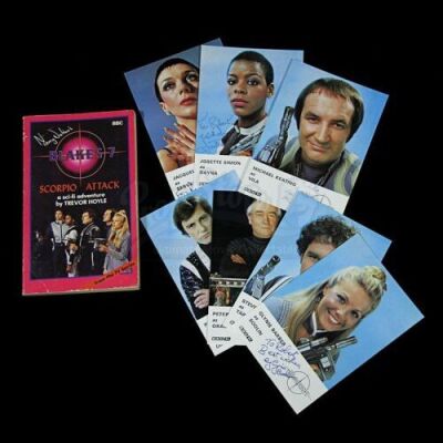 BLAKE'S 7 (TV 1978-1981) - Collection of Main Character Autographs