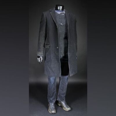THE BOURNE SUPREMACY (2004) - Jason Bourne's (Matt Damon) Moscow Costume