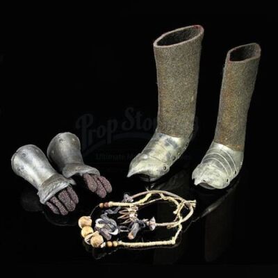 DOCTOR WHO (TV 2005-) - "The Christmas Invasion" Sycorax Costume Accessories