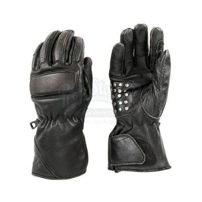 Lot #28 - Chronicles Of Riddick, The - Slam Guard Gloves